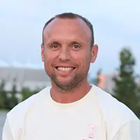 Денис Глушаков