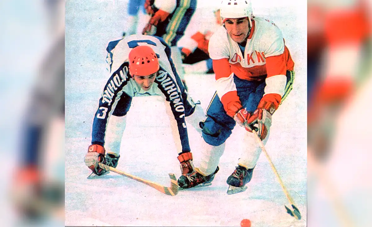 1978_god_dinamo_zorkiy_leonid_palladiy_sleva_i_valeriy_bochkov_foto.webp