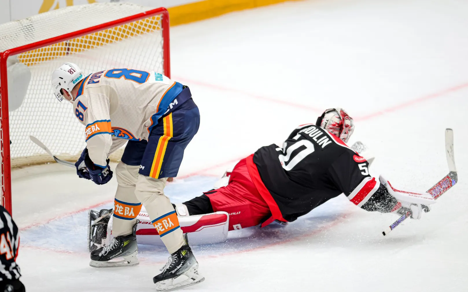 2 spartak-shanhay-foti-hc-spartak.webp