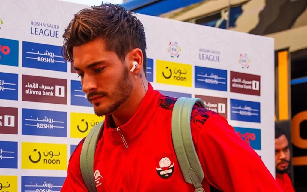 400006960_3707679316225073_1115643045715207004_n copy.webp