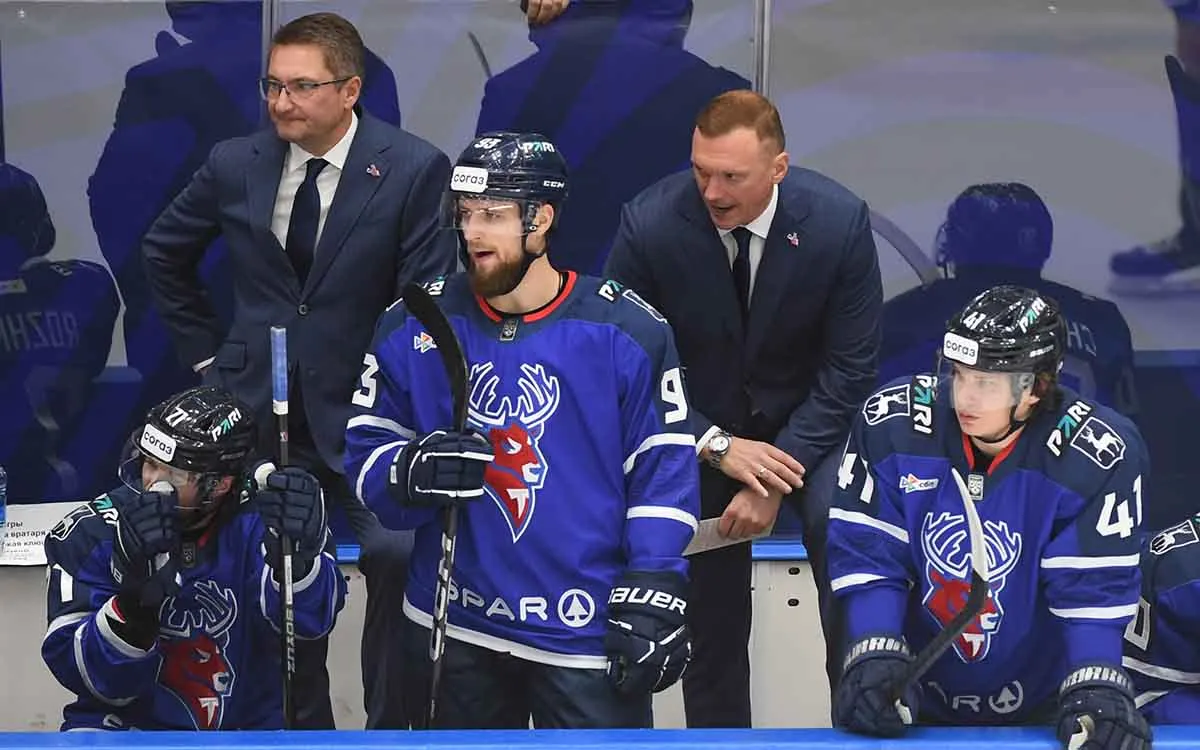 Aleksej-Isakov-khl-Sokolov-Grigorij.webp