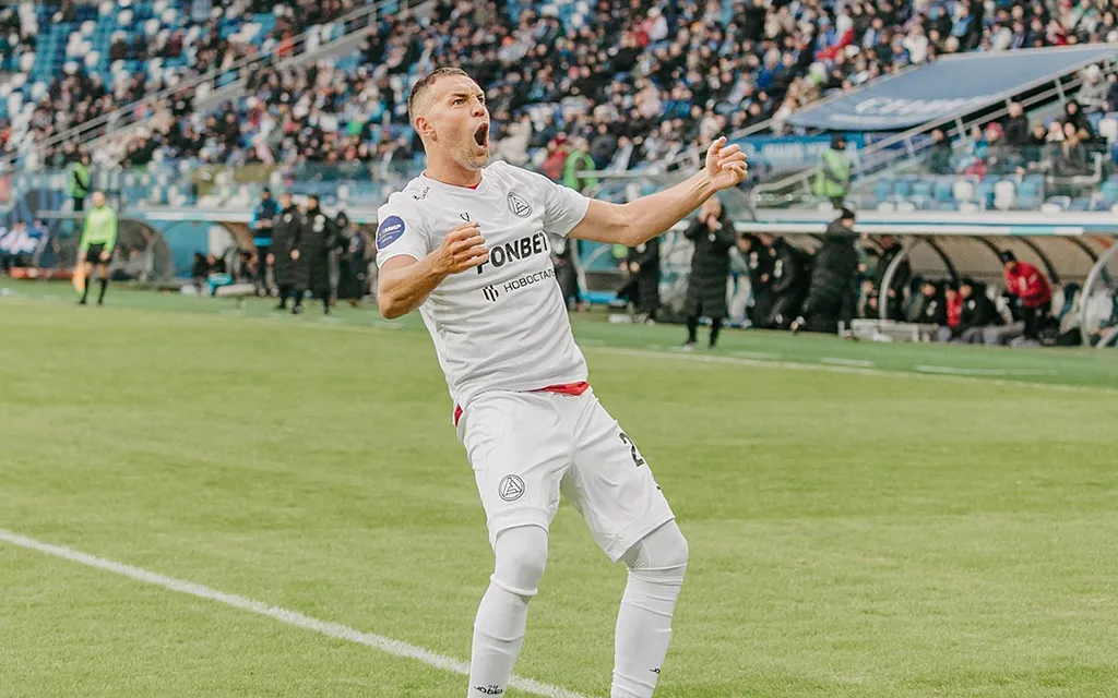 Артем Дзюба, ФК Акрон5.webp