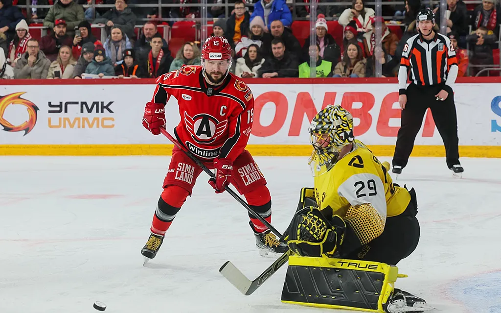 Автомобилист_Северсталь,_ХК_Автомобилист.webp