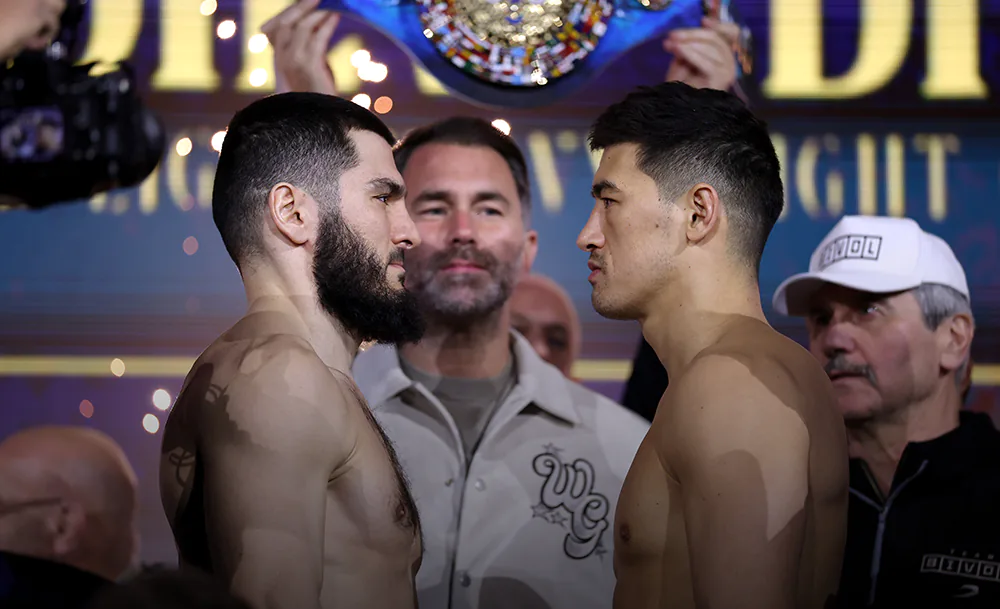 Бетербиев Бивол. Фото Getty Images 00000.webp