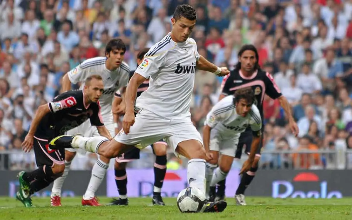 Cristiano-Ronaldo-2009-GettyImages.webp