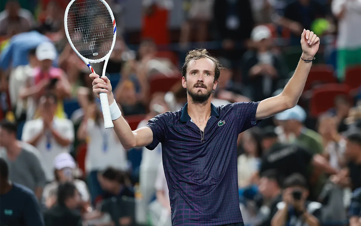 Медведев спокойно задавил «австралийского демона». Шанхайская «коптильня» не помешала