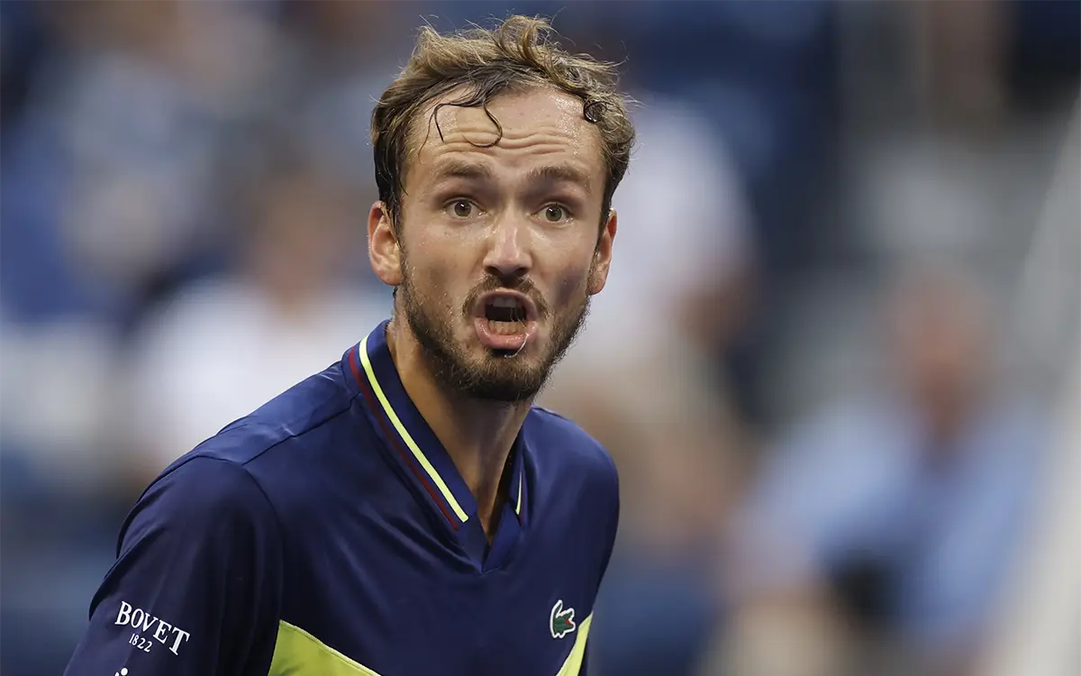 Отборный мат и огромные штрафы. Ужасный и счастливый US Open Дани Медведева