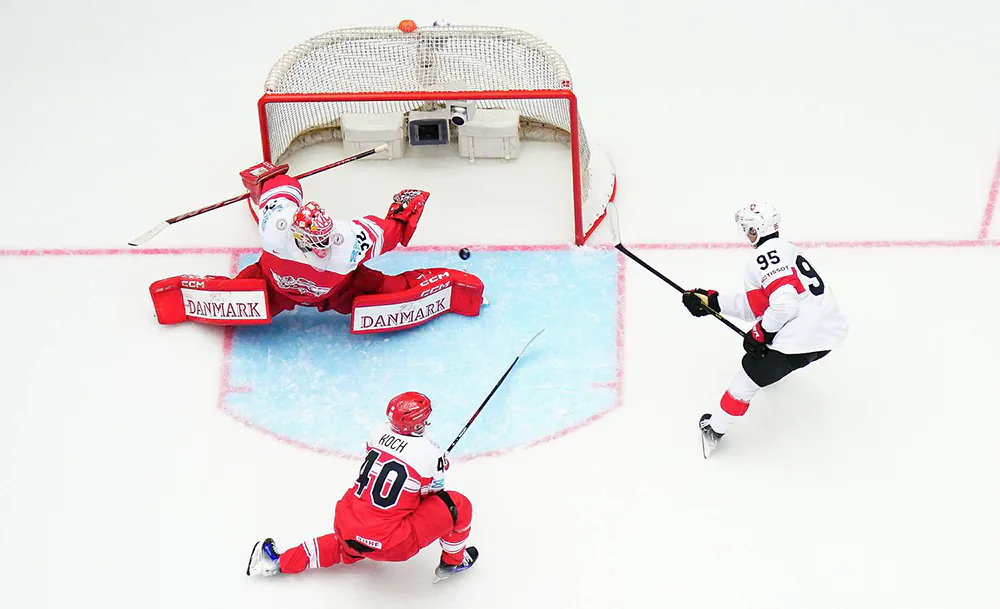 Дания – Швейцария. Фото IIHF 00003.webp