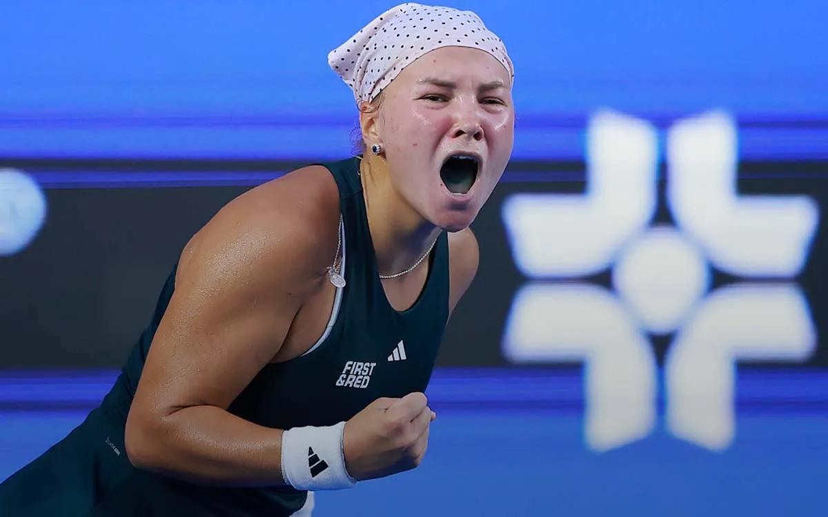 На зубах и характере. Диана Шнайдер перемолола американку и вышла в первый финал года