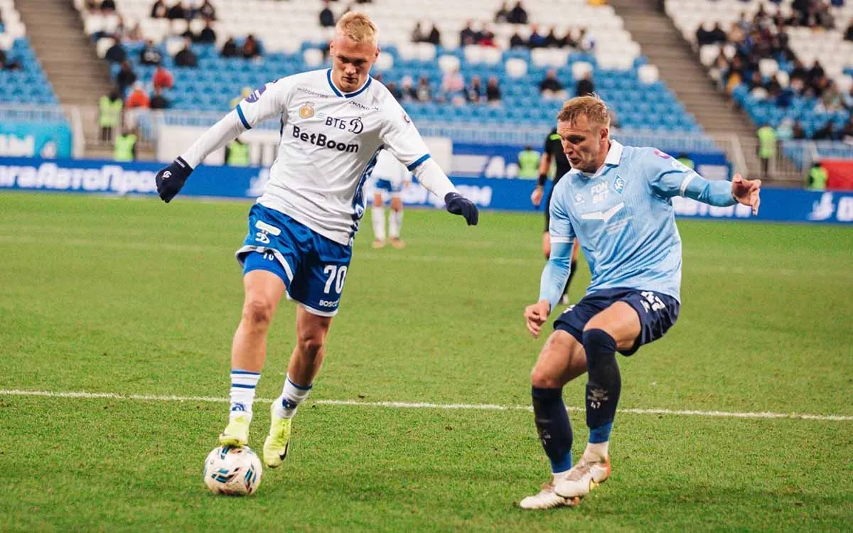 Dinamo-Krylia-Sovetov-FC-Dinamo1.webp