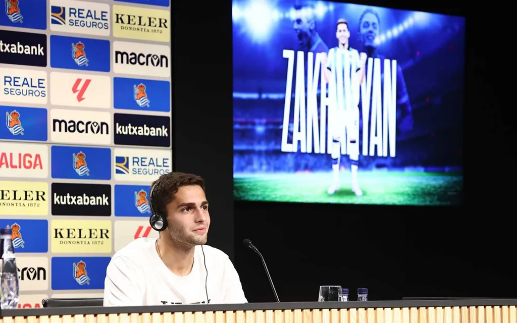 F4D_cxdWUAEMIzQ copy.webp