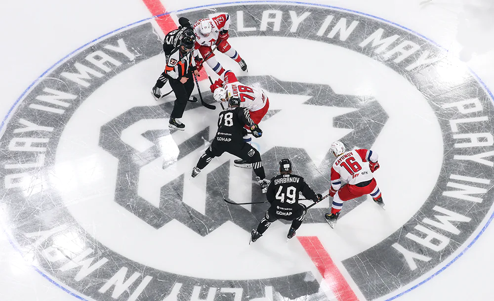 Фото «Кинопоиск» 00002.webp