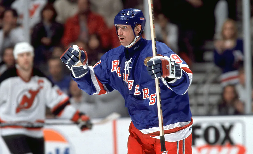 Гретцки 1000 гол. Фото НХЛ.webp