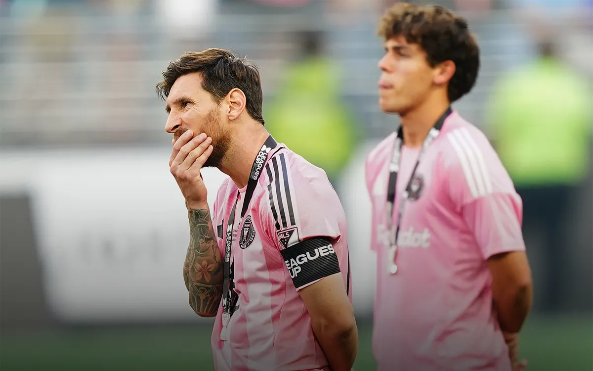 Месси не попал с шести метров и проиграл финал. Бускетс и Суарес устроили массовую битву