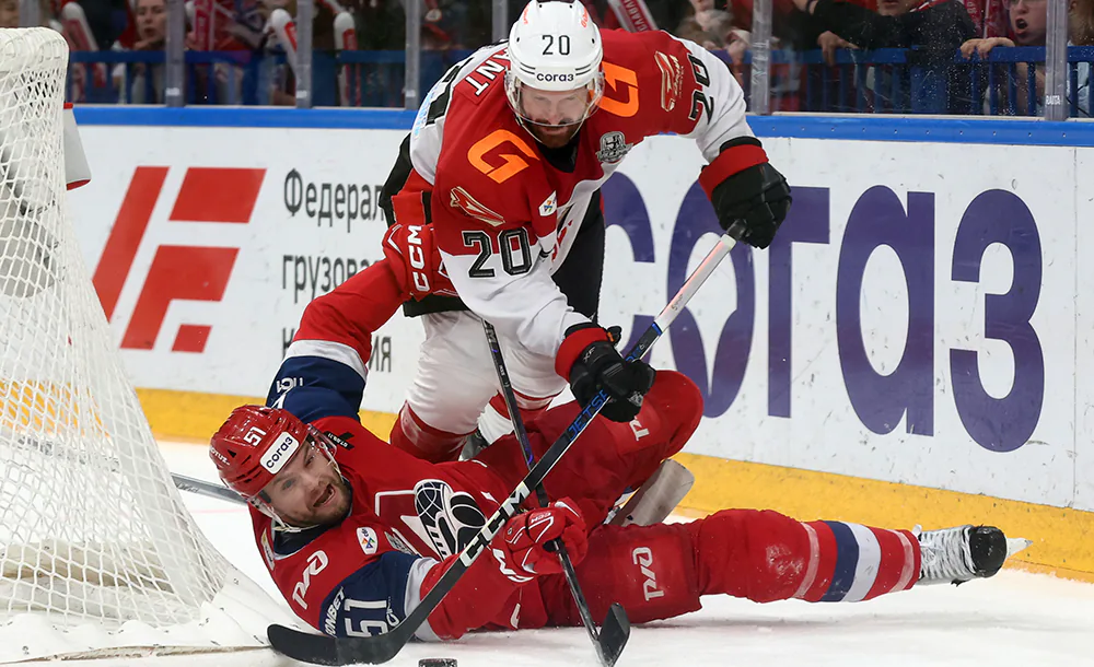 «Локомотив»_–_«Авангард»_Фото_Ярослав_Неелов___photo_khl_ru_00001.webp