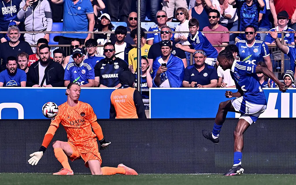 Матвей Сафоноа, ФК ПСЖ2.webp