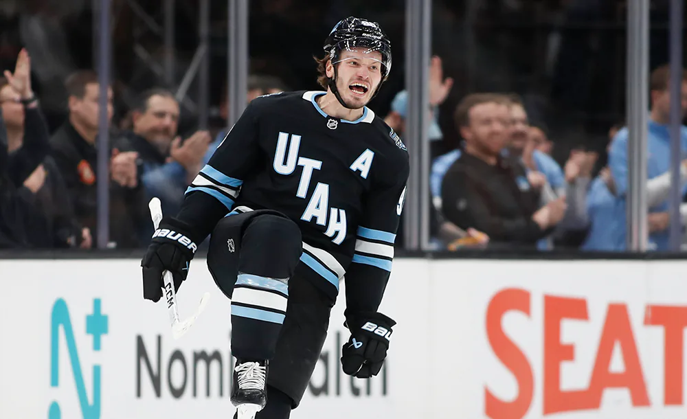 Михаил Сергачёв _ Фото НХЛ.webp