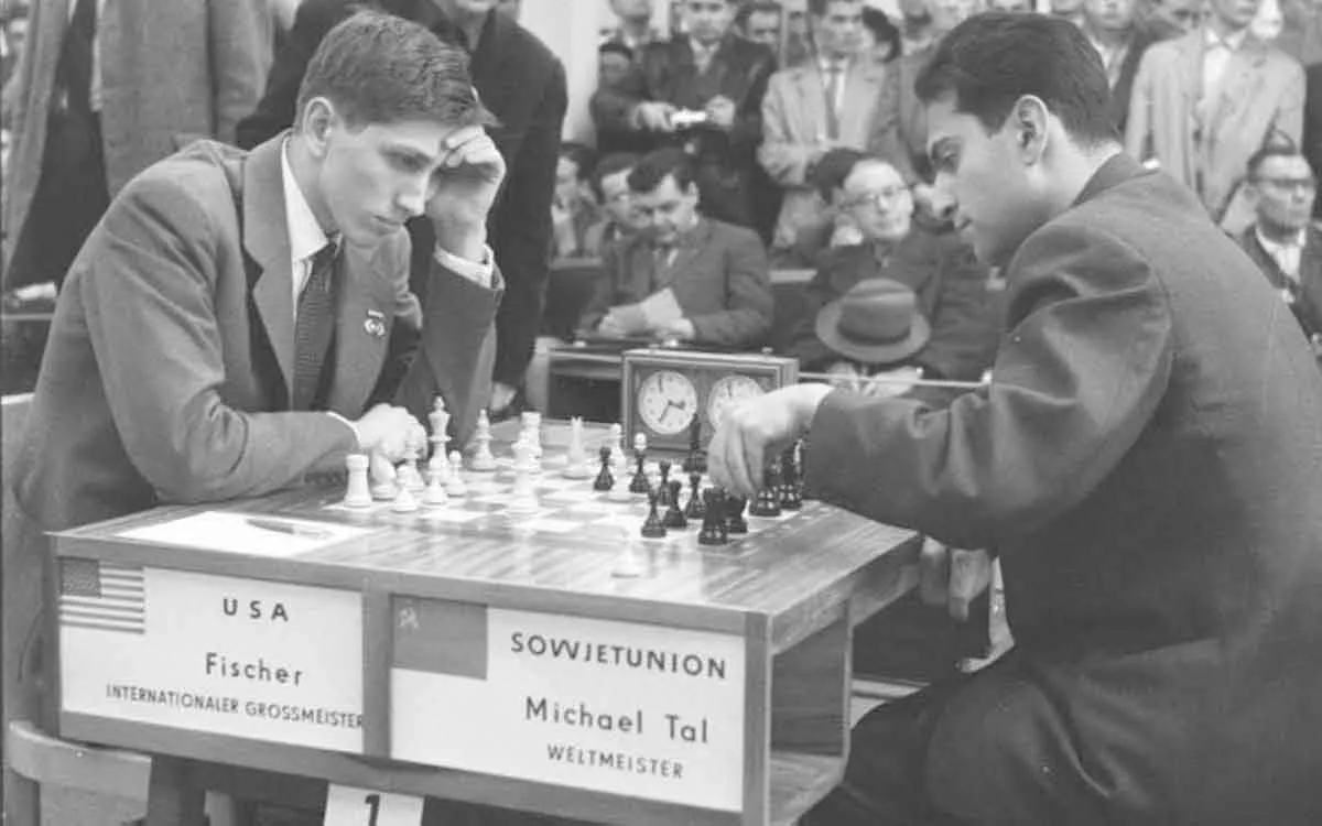 Mihail-Tal-Fisher-1960-wikipedia.webp
