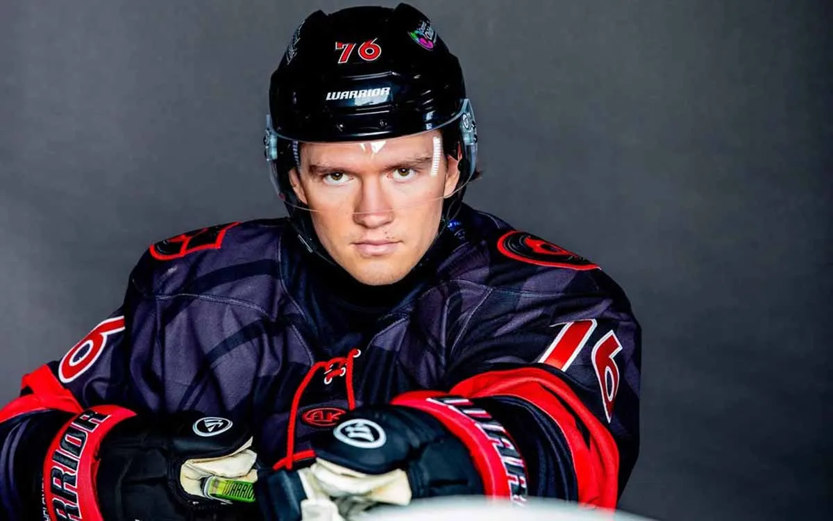 Nik-Kryzhov-HC-Cincinnati-Cyclones.webp