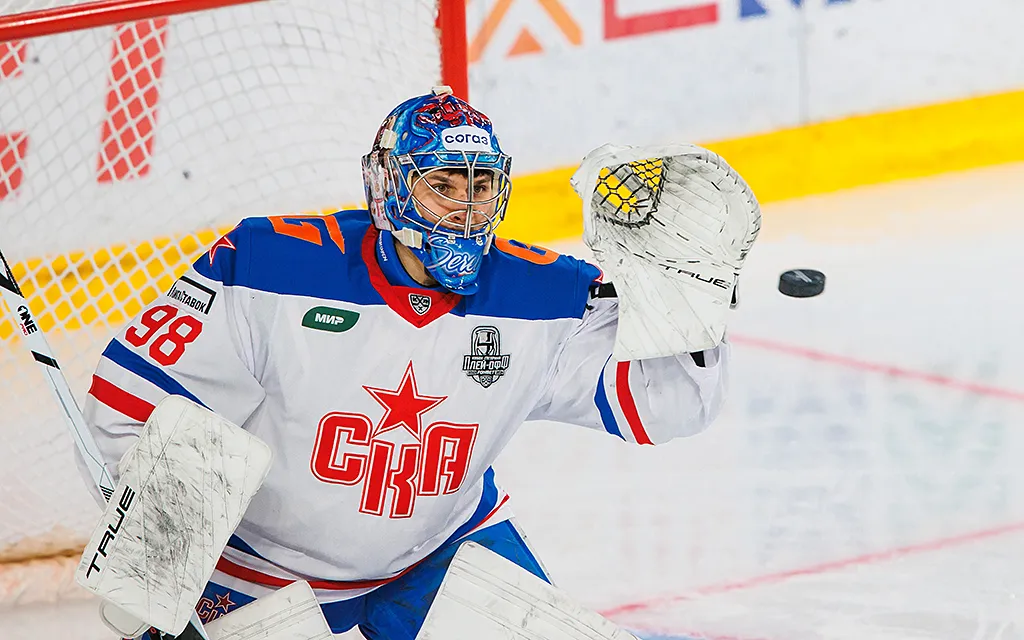 Никита_Серебряков,_СКА,_Антон_Басанаев_photo_khl_ru.webp