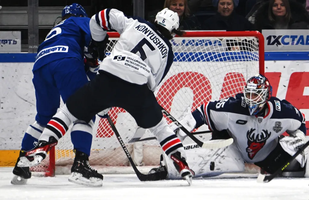 RIA_8385714.MR.1000 copy.webp