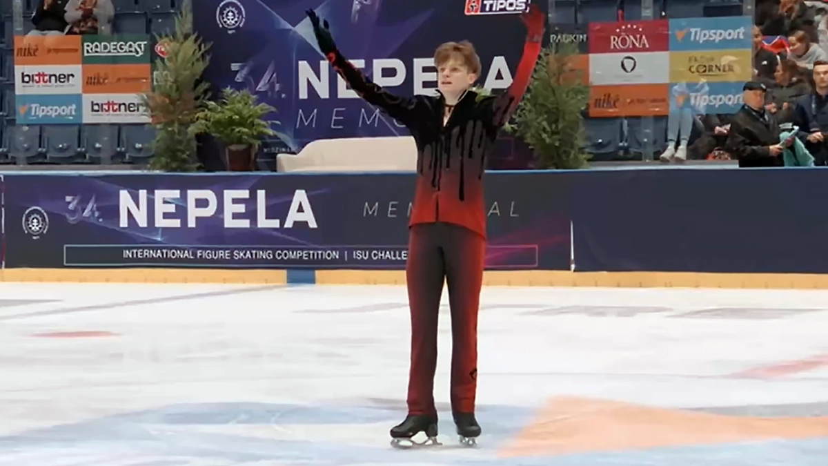 Российский фигурист Семененко выиграл мемориал Ондрея Непелы в Словакии