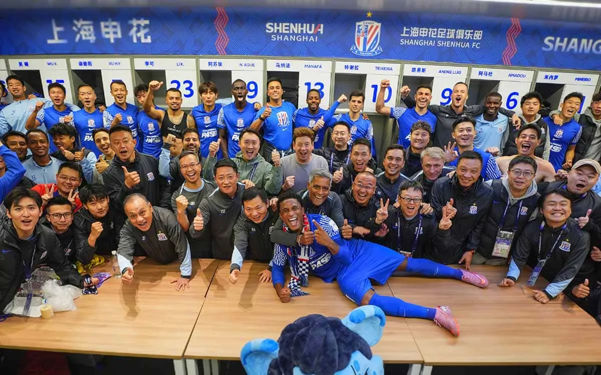 Slutskii-fc-Shanhai-Shenhua2.webp