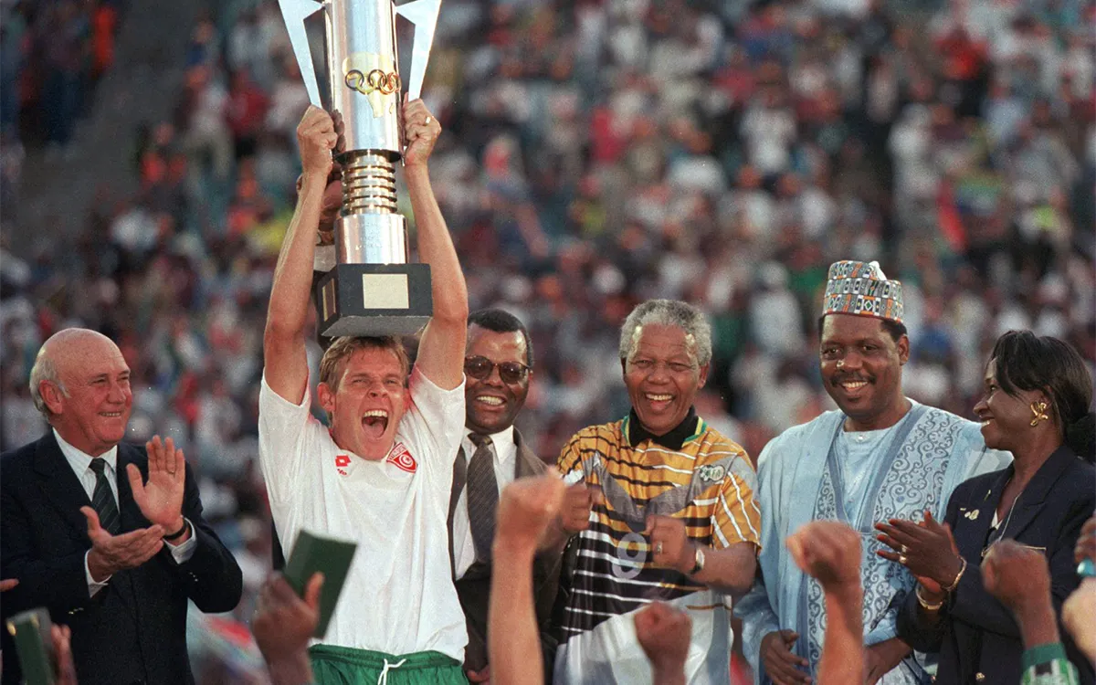 Trophy-SouthAfrica-1996-GettyImages.webp