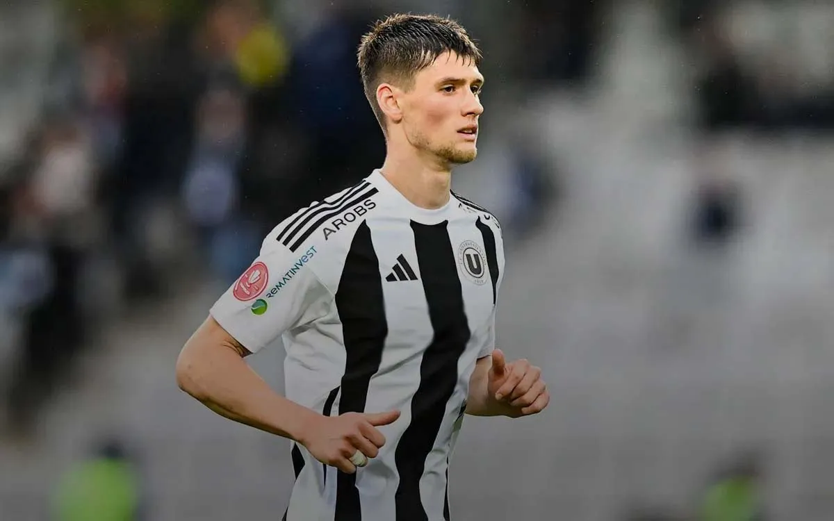 Киевское «Динамо» подписало фаната России. Форвард восхвалял СССР, а его жена – Путина