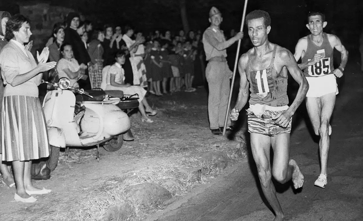 abebe-bikila-foto-Getty-Images-00002.webp