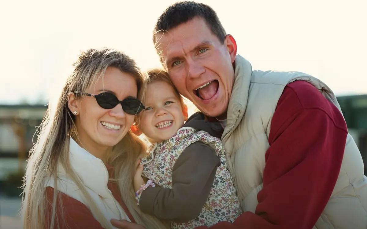 «Как декабристка». Жена Большунова пожертвовала карьерой ради мужа