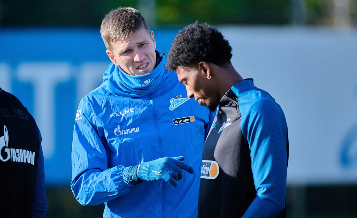 aleksandr-sobolev-mateo-kasserra-foto-fk-zenit-000.webp