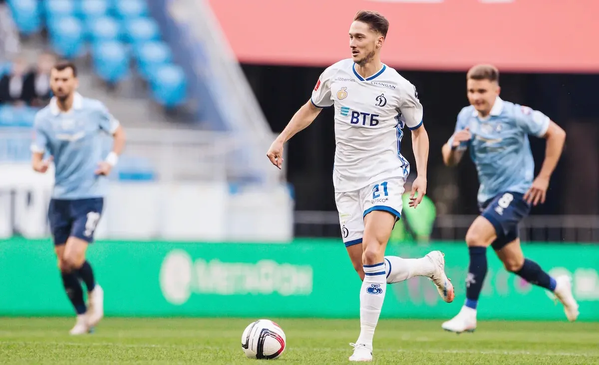 anton-miranchuk-krylya-sovetov-dinamo-foto-fk-dinamo-moskva.webp