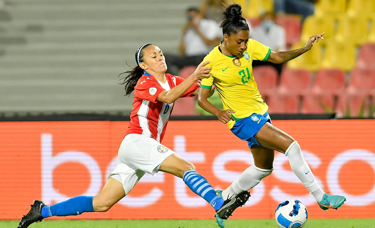 braziliya_paragvay_zhenskiy_futbol_kubok_ameriki_foto_Getty_Images1.webp
