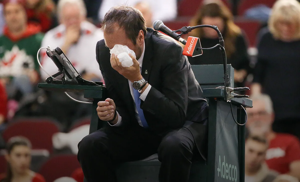 Русский теннисист в гневе: судья получил травму после его яростного удара!