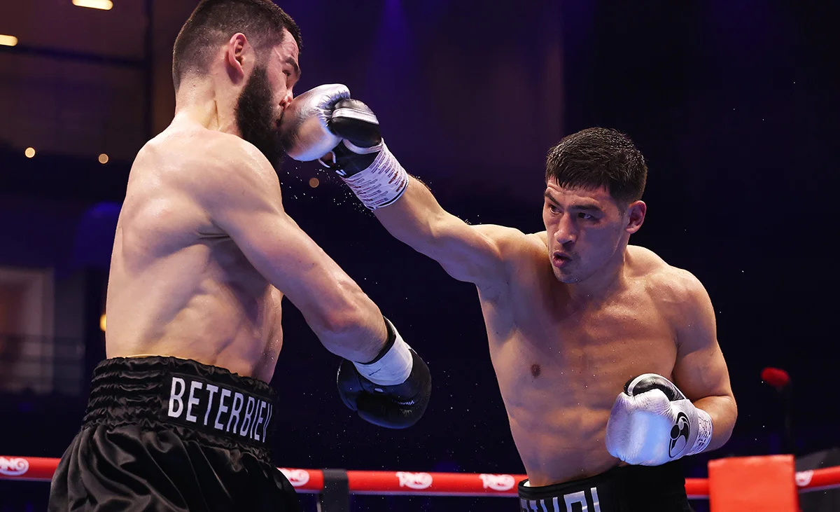 dmitriy-bivol-i-artur-beterbiev-foto-Getty-Images-1.webp