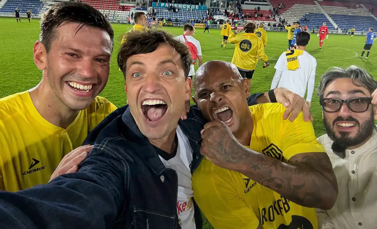 «Ветераны на поле: Кубок России в огне! Смолов сравнялся с Аршавиным, а Ари поразил ворота с 50 метров!»