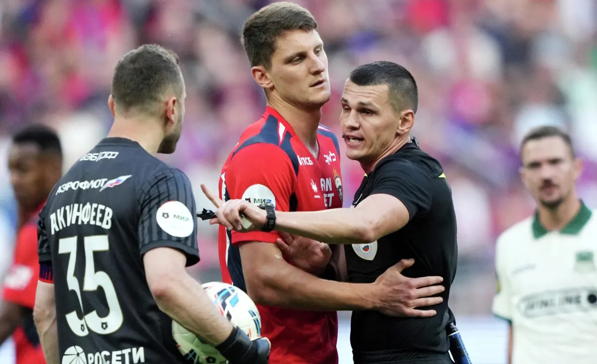 igor_akinfeev_igor_diveev_sudya_rafael_shafeev_cska_krasnodar_foto.webp