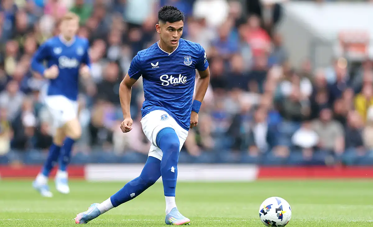 karlos-alkaras-everton-foto-Getty-Images.webp