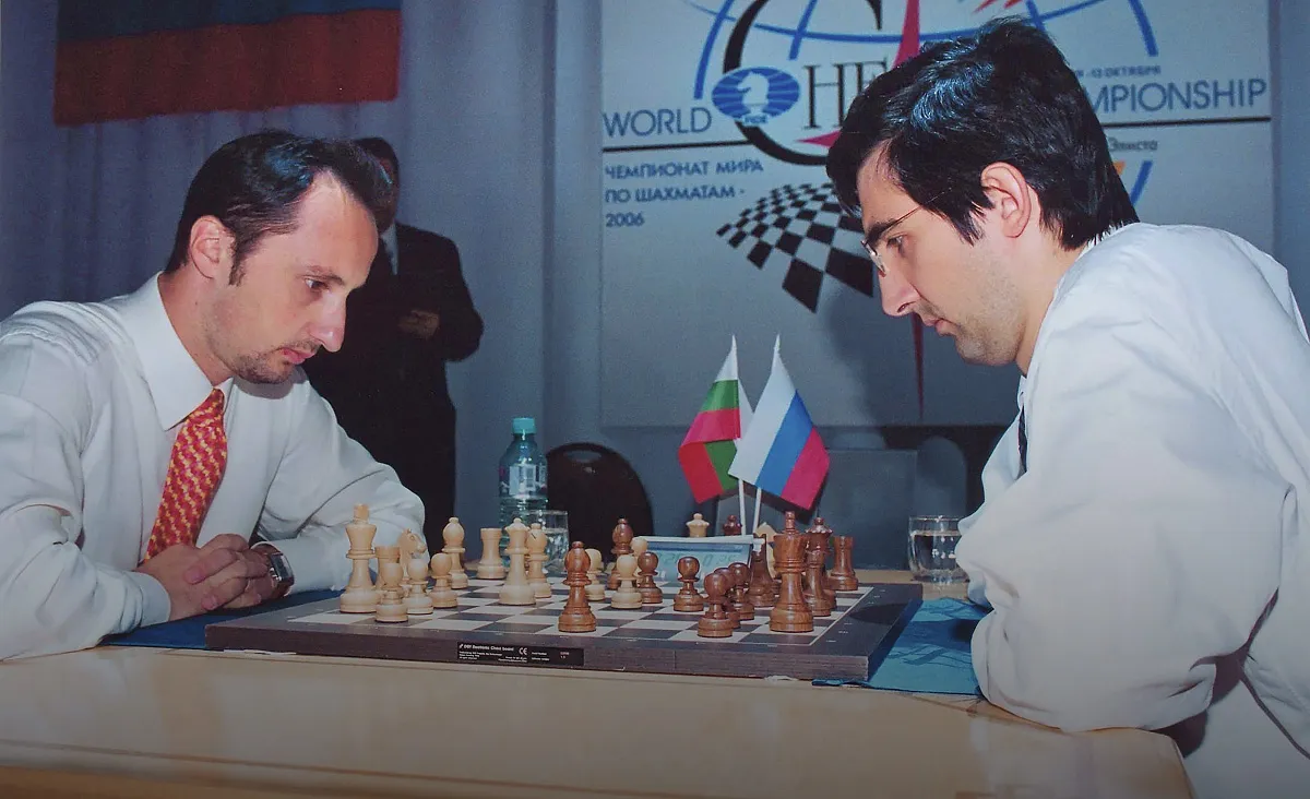 kramnik-topalov-2006-foto-ria-novosti-00003.webp