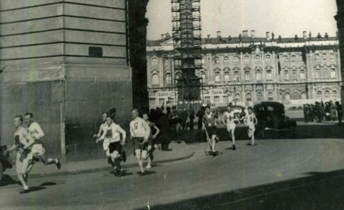 legkaya-atletika-blokadnyi-leningrad-muzey-sporta-spb2.webp