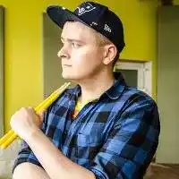 Денис Макаров