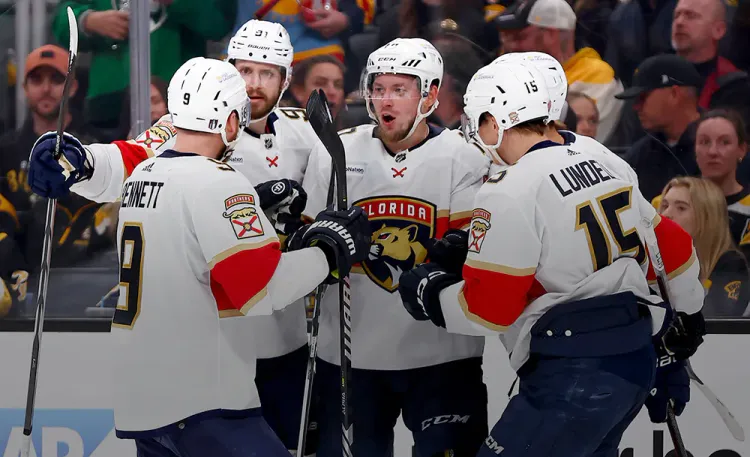 «Пантеры» разорвали «мишек». Бобровский и Тарасенко наказали за домашний разгром