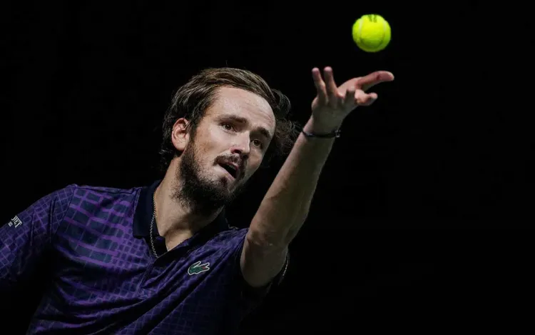 Спасительный Париж Медведева. При каком раскладе Даниил едет на Итоговый?