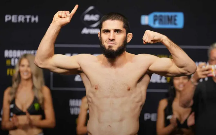 Махачев идёт на огромный риск. Почему набор веса может привести россиянина к краху