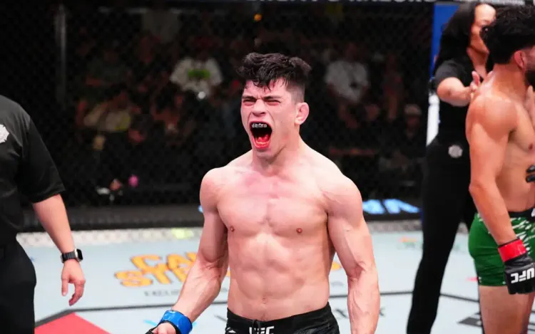 Джош Эмметт – Кевин Вальехос: дата и время начала, где смотреть трансляцию, полный кард UFC Fight Night 269