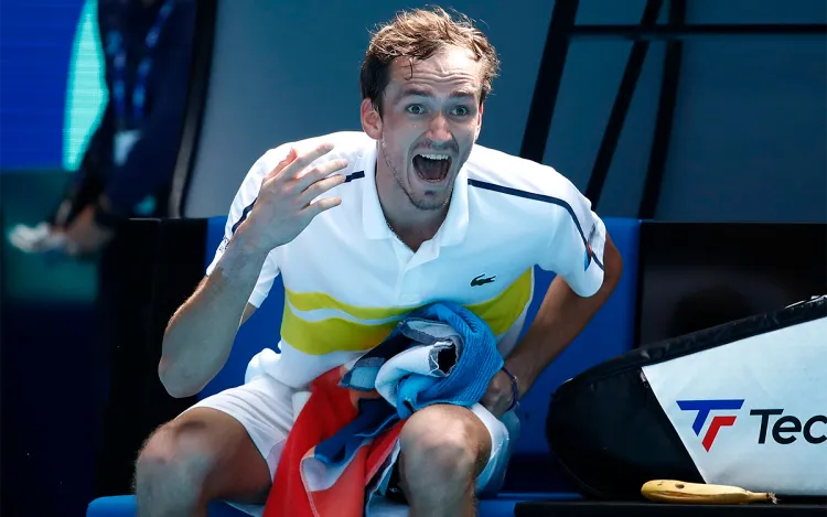 «Тебе лучше заткнуться». Медведев накинулся на соперника после победы