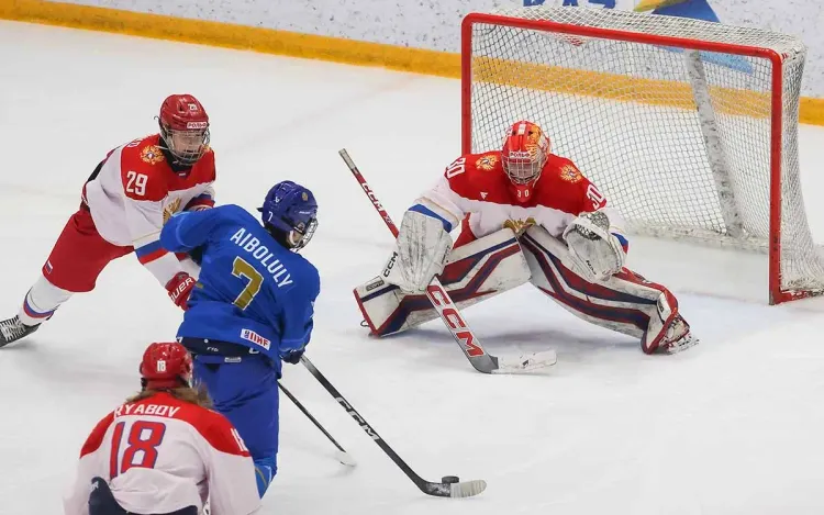 19 шайб за два матча. В чём смысл игр между мужчинами и женщинами?