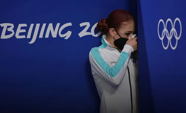 Русская фигуристка отказалась позировать с флагом. Чемпионку довели до срыва