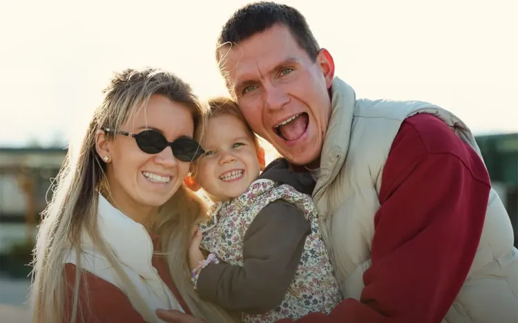 «Как декабристка». Жена Большунова пожертвовала карьерой ради мужа